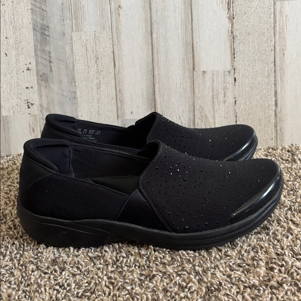 Bzees Black Women's Flats with Subtle Sparkle - Picture 3 of 6